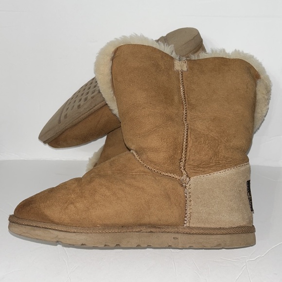 UGG Purely Merino from Australia Tan boots size 8” - Picture 10 of 11